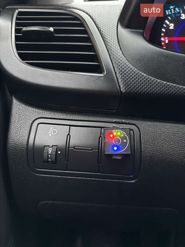 Седан Hyundai Accent 2013 в Чернигове