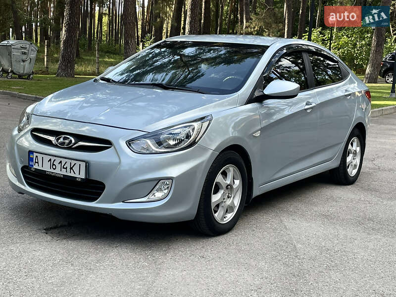 Седан Hyundai Accent 2011 в Чернігові фото 2 Седан Hyundai Accent 2011 в Чернігові