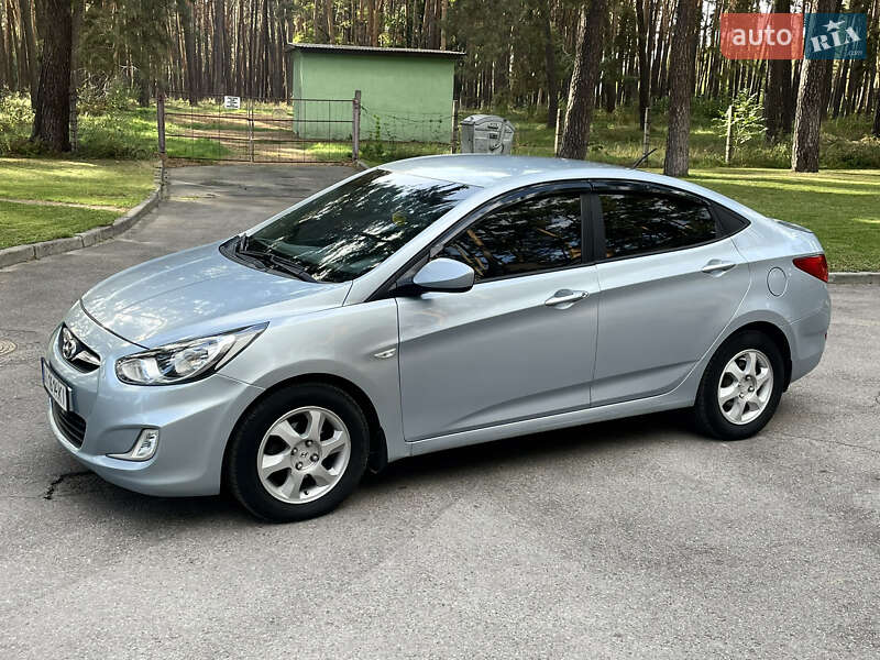 Седан Hyundai Accent 2011 в Чернігові фото 6 Седан Hyundai Accent 2011 в Чернігові