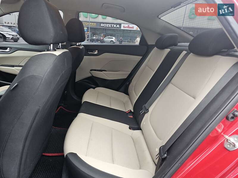 Седан Hyundai Accent 2018 в Киеве