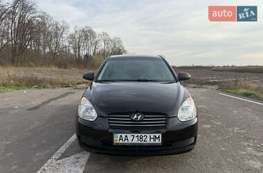 Седан Hyundai Accent 2008 в Прилуках