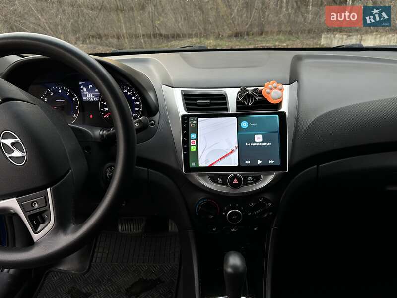 Седан Hyundai Accent 2013 в Полтаве