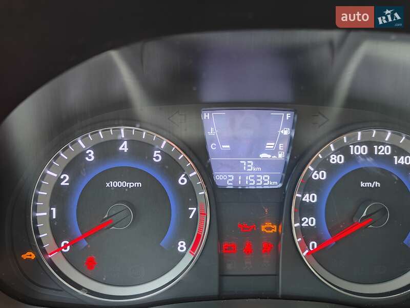 Седан Hyundai Accent 2012 в Львові