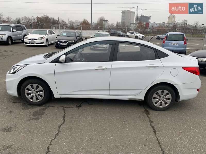 Седан Hyundai Accent 2019 в Києві