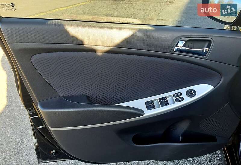 Седан Hyundai Accent 2012 в Харькове