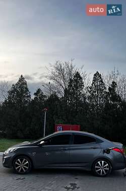 Седан Hyundai Accent 2012 в Запорожье