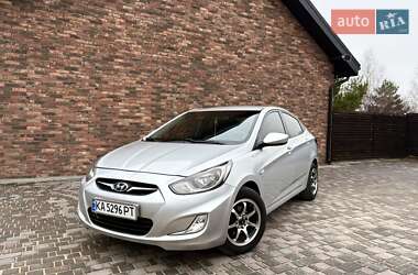 Седан Hyundai Accent 2011 в Киеве
