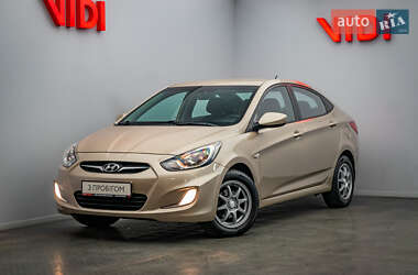 Седан Hyundai Accent 2011 в Киеве