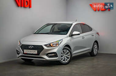 Седан Hyundai Accent 2017 в Киеве
