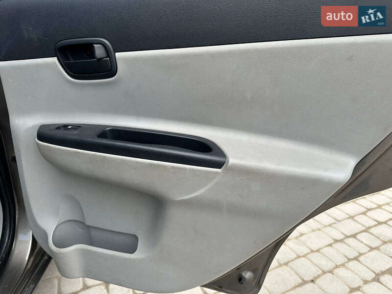 Седан Hyundai Accent 2008 в Львові фото 20 Седан Hyundai Accent 2008 в Львові