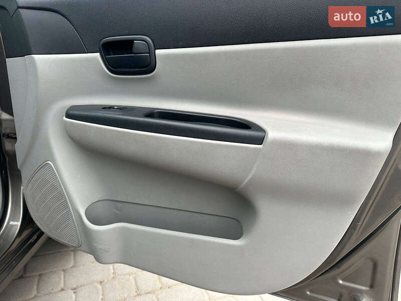 Седан Hyundai Accent 2008 в Львові фото 19 Седан Hyundai Accent 2008 в Львові