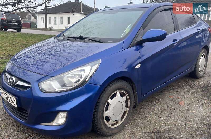 Hyundai Accent 2011 Hyundai Accent 2011