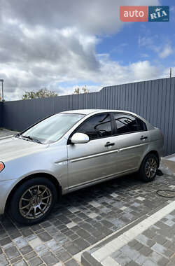 Седан Hyundai Accent 2008 в Южноукраинске