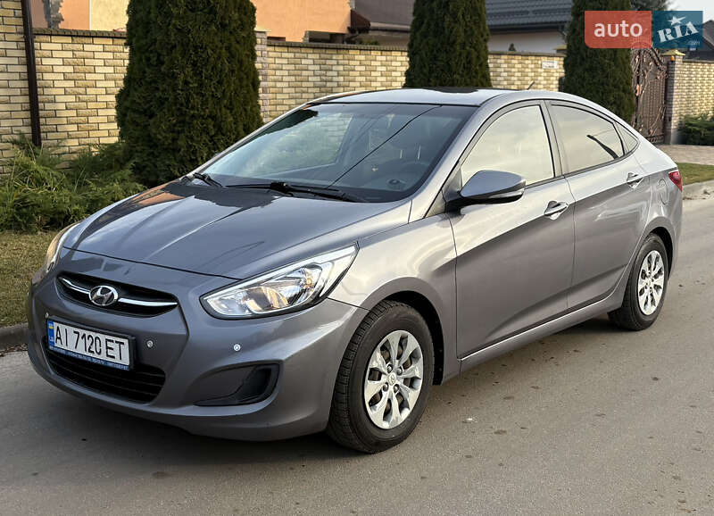 Hyundai Accent 2015