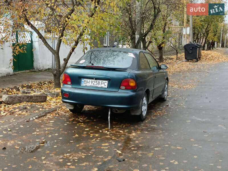 Лифтбек Hyundai Accent 1995 в Николаеве