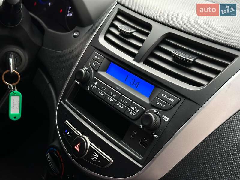 Седан Hyundai Accent 2016 в Одессе