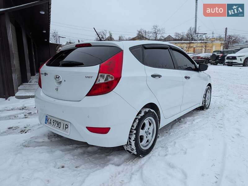 Хэтчбек Hyundai Accent 2012 в Харькове фото 3 Хэтчбек Hyundai Accent 2012 в Харькове