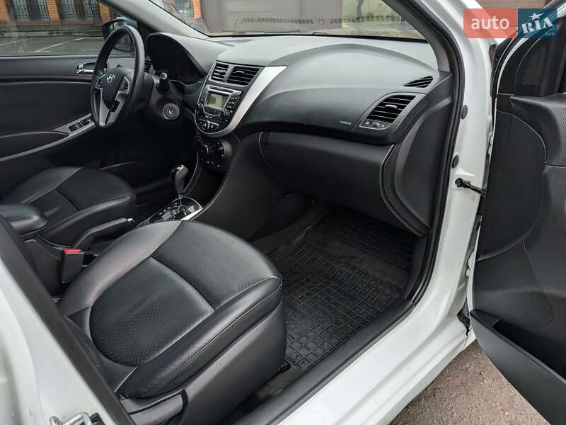 Хэтчбек Hyundai Accent 2012 в Харькове фото 8 Хэтчбек Hyundai Accent 2012 в Харькове
