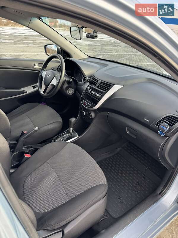 Седан Hyundai Accent 2012 в Львове фото 7 Седан Hyundai Accent 2012 в Львове