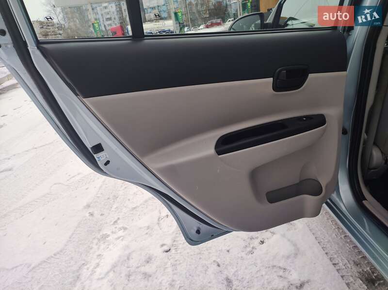 Седан Hyundai Accent 2008 в Днепре фото 38 Седан Hyundai Accent 2008 в Днепре
