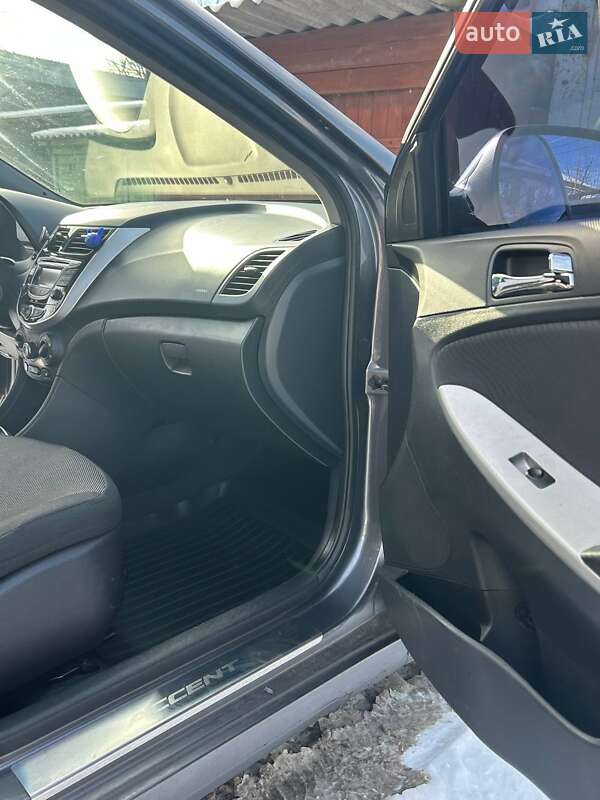 Седан Hyundai Accent 2011 в Яготині фото 21 Седан Hyundai Accent 2011 в Яготині