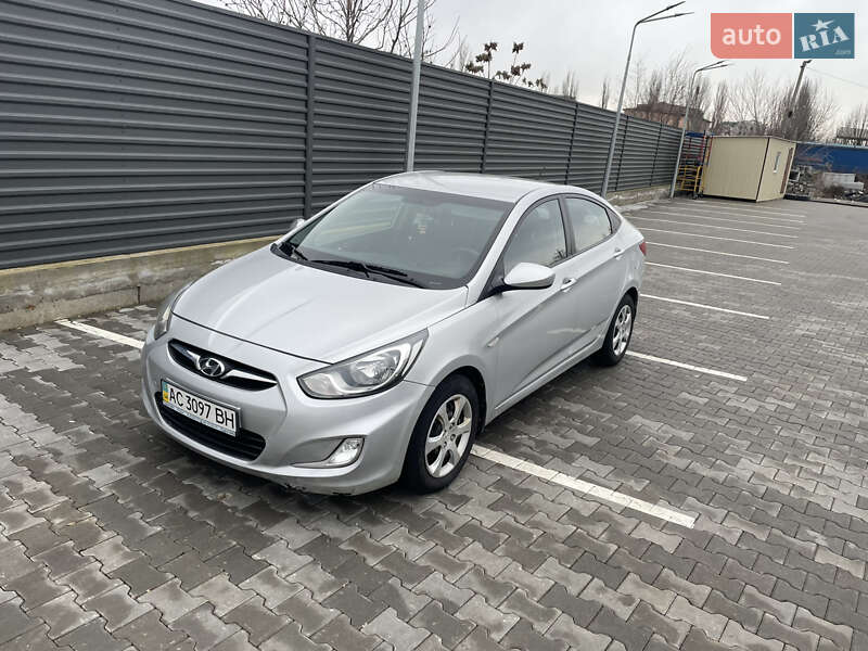 Седан Hyundai Accent 2013 в Николаеве