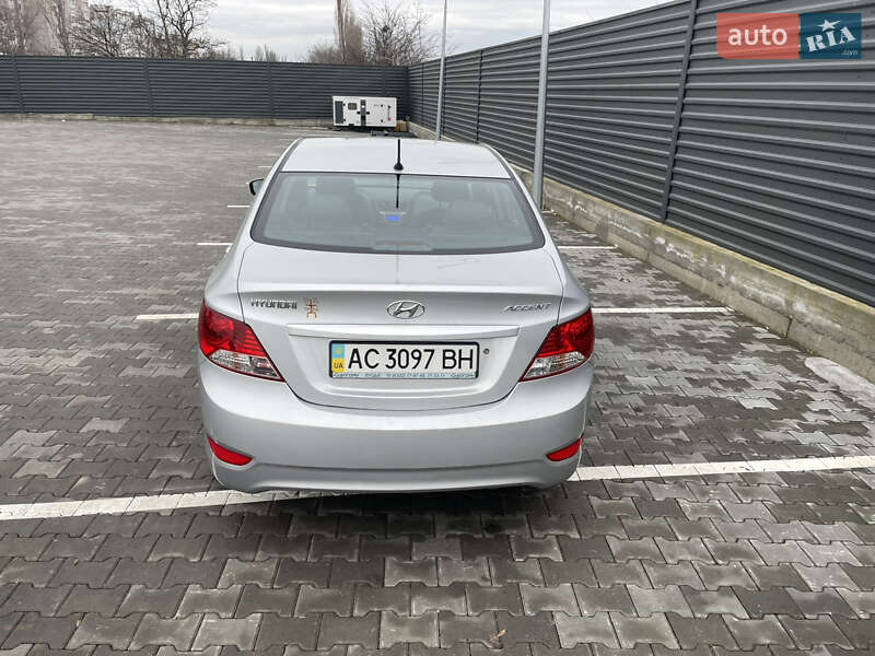 Седан Hyundai Accent 2013 в Николаеве