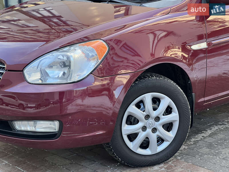 Седан Hyundai Accent 2008 в Киеве