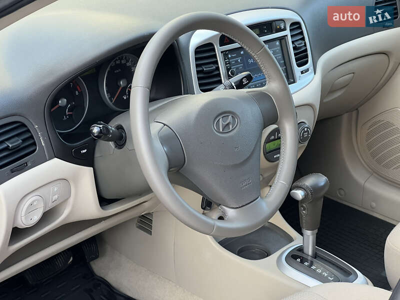 Седан Hyundai Accent 2008 в Киеве