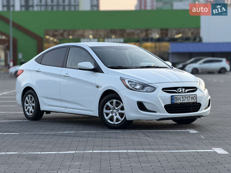 Седан Hyundai Accent 2013 в Одесі