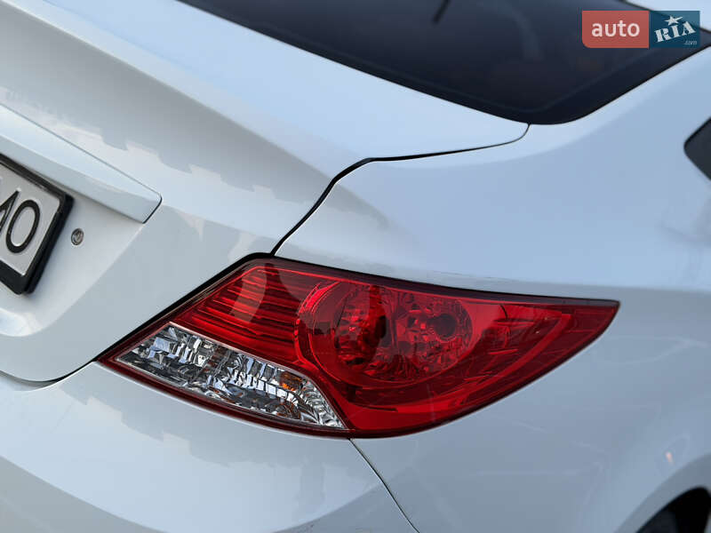 Седан Hyundai Accent 2013 в Одесі