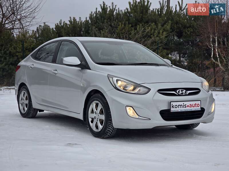 Седан Hyundai Accent 2013 в Хмельницком