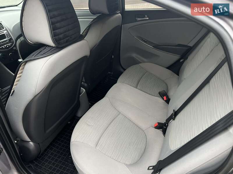 Седан Hyundai Accent 2016 в Николаеве