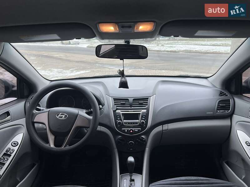 Седан Hyundai Accent 2016 в Николаеве