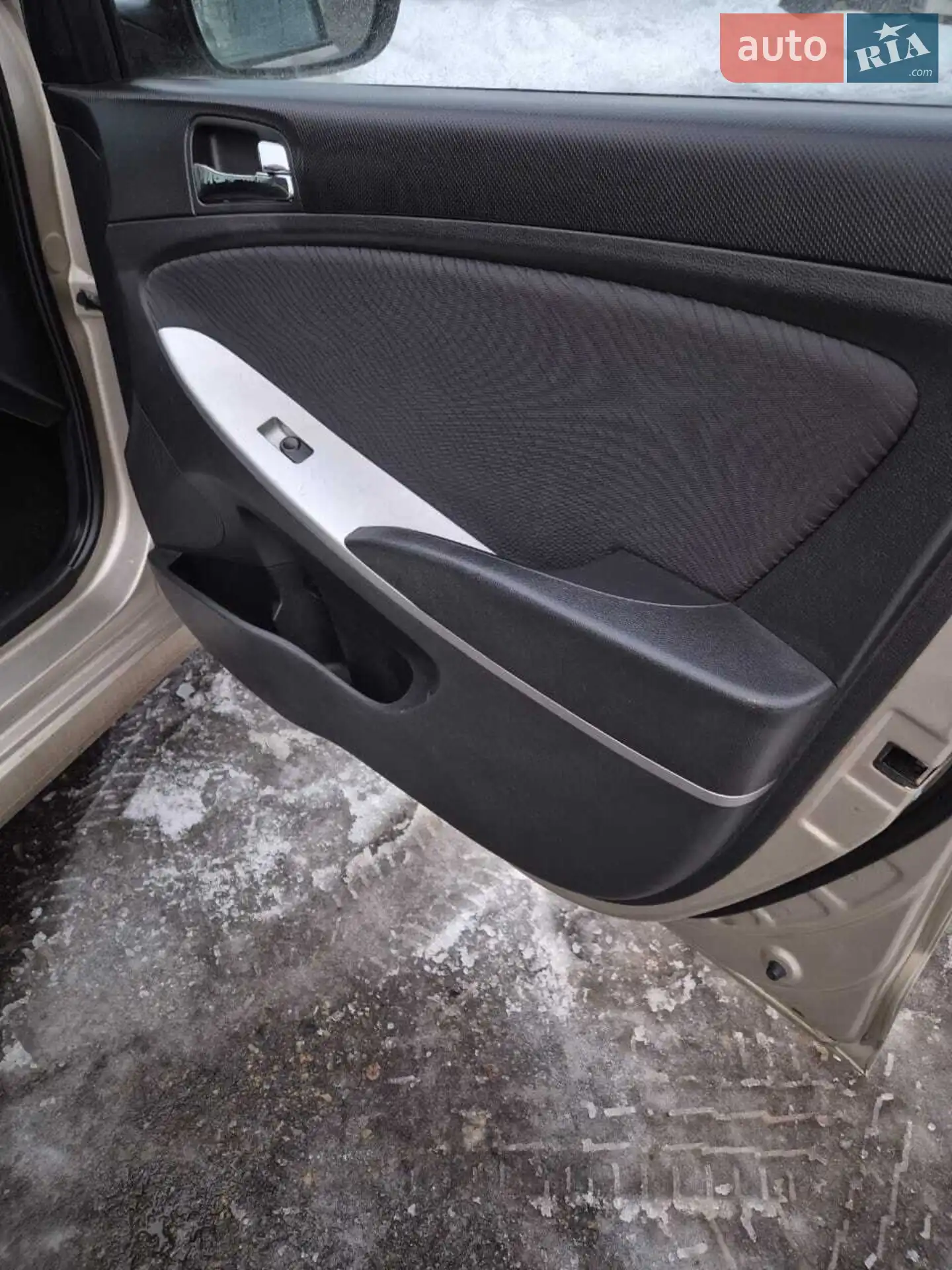 2011 Hyundai Accent - мініатюра 2