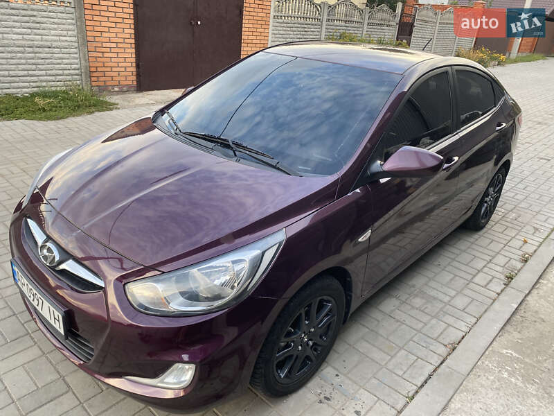 Седан Hyundai Accent 2011 в Запорожье