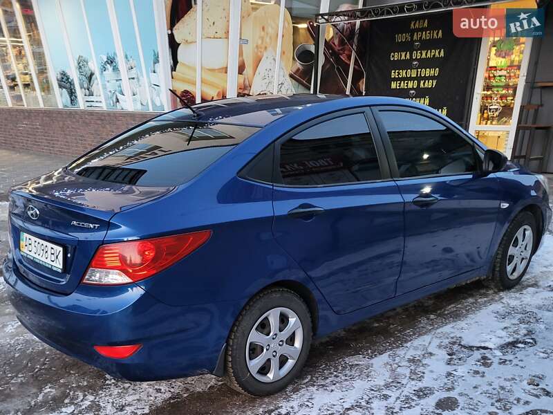 Седан Hyundai Accent 2011 в Ананьеве фото 5 Седан Hyundai Accent 2011 в Ананьеве