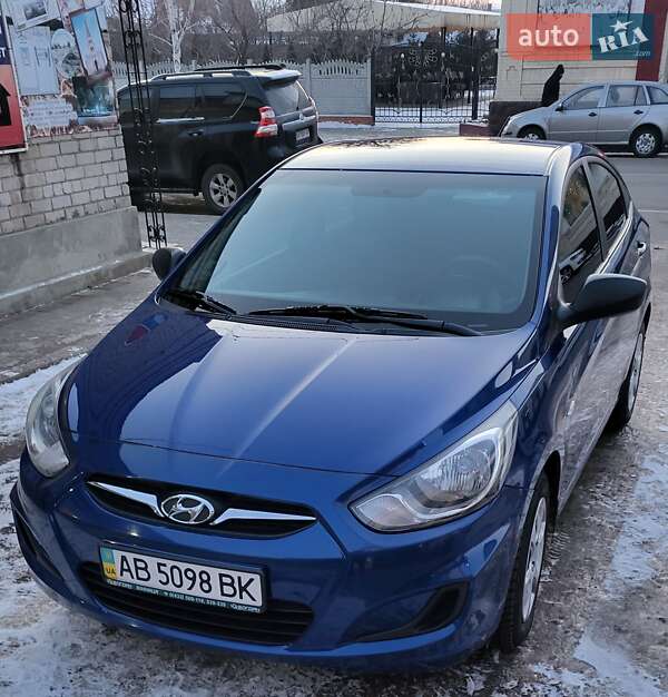 Седан Hyundai Accent 2011 в Ананьеве фото 11 Седан Hyundai Accent 2011 в Ананьеве