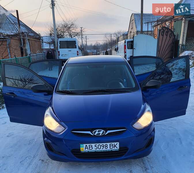 Седан Hyundai Accent 2011 в Ананьеве фото 50 Седан Hyundai Accent 2011 в Ананьеве