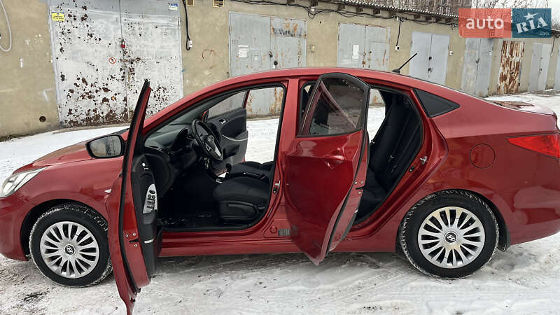 Седан Hyundai Accent 2011 в Одессе