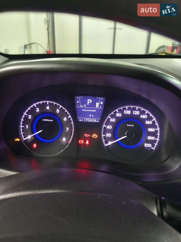 Седан Hyundai Accent 2012 в Каменец-Подольском