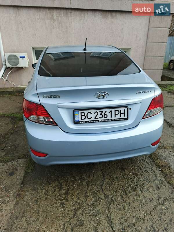 Седан Hyundai Accent 2012 в Одессе