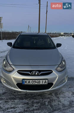 Седан Hyundai Accent 2013 в Березане