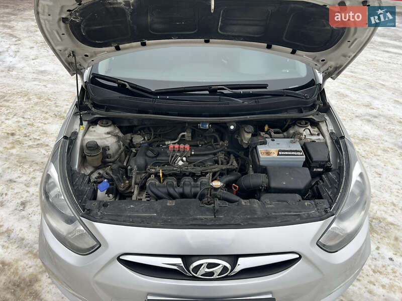 Седан Hyundai Accent 2011 в Харкові фото 27 Седан Hyundai Accent 2011 в Харкові