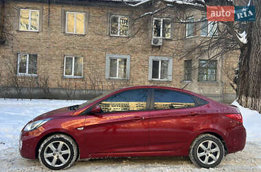 Седан Hyundai Accent 2013 в Киеве