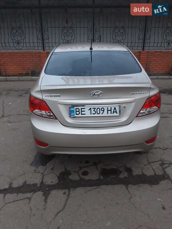 Седан Hyundai Accent 2013 в Николаеве
