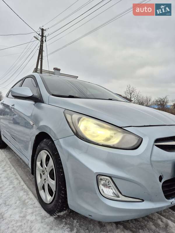 Седан Hyundai Accent 2011 в Киеве фото 3 Седан Hyundai Accent 2011 в Киеве