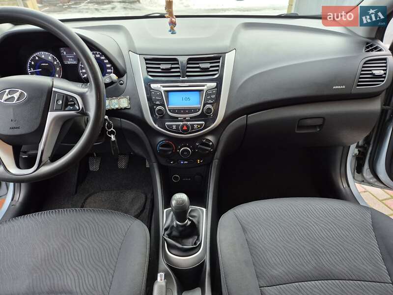 Седан Hyundai Accent 2011 в Киеве фото 15 Седан Hyundai Accent 2011 в Киеве