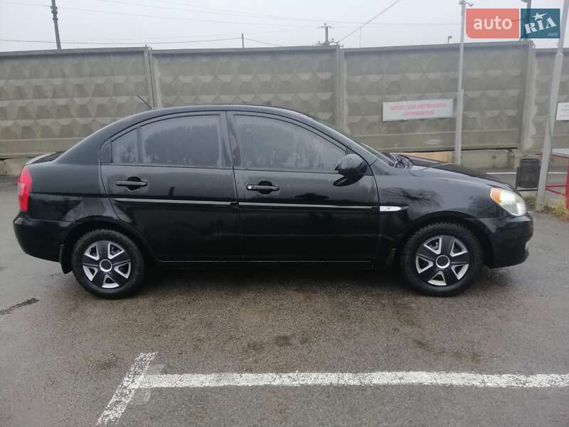 Седан Hyundai Accent 2008 в Киеве