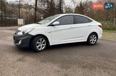 Седан Hyundai Accent 2011 в Киеве